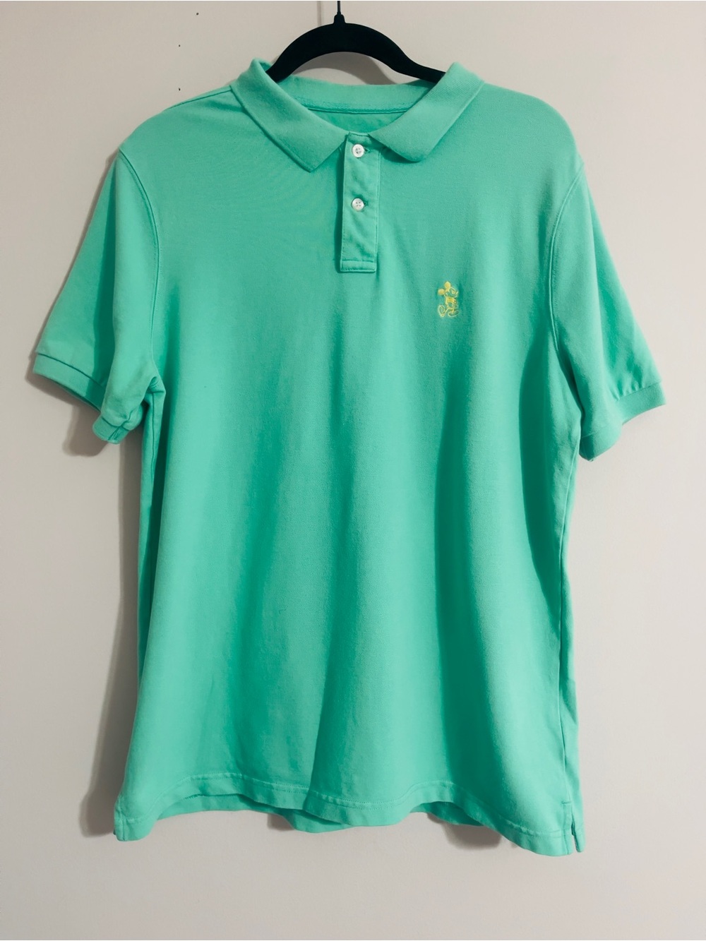 Disney Parks Mickey Mouse Embroidered Polo Shirt Mens M Short Sleeve Classic Fit